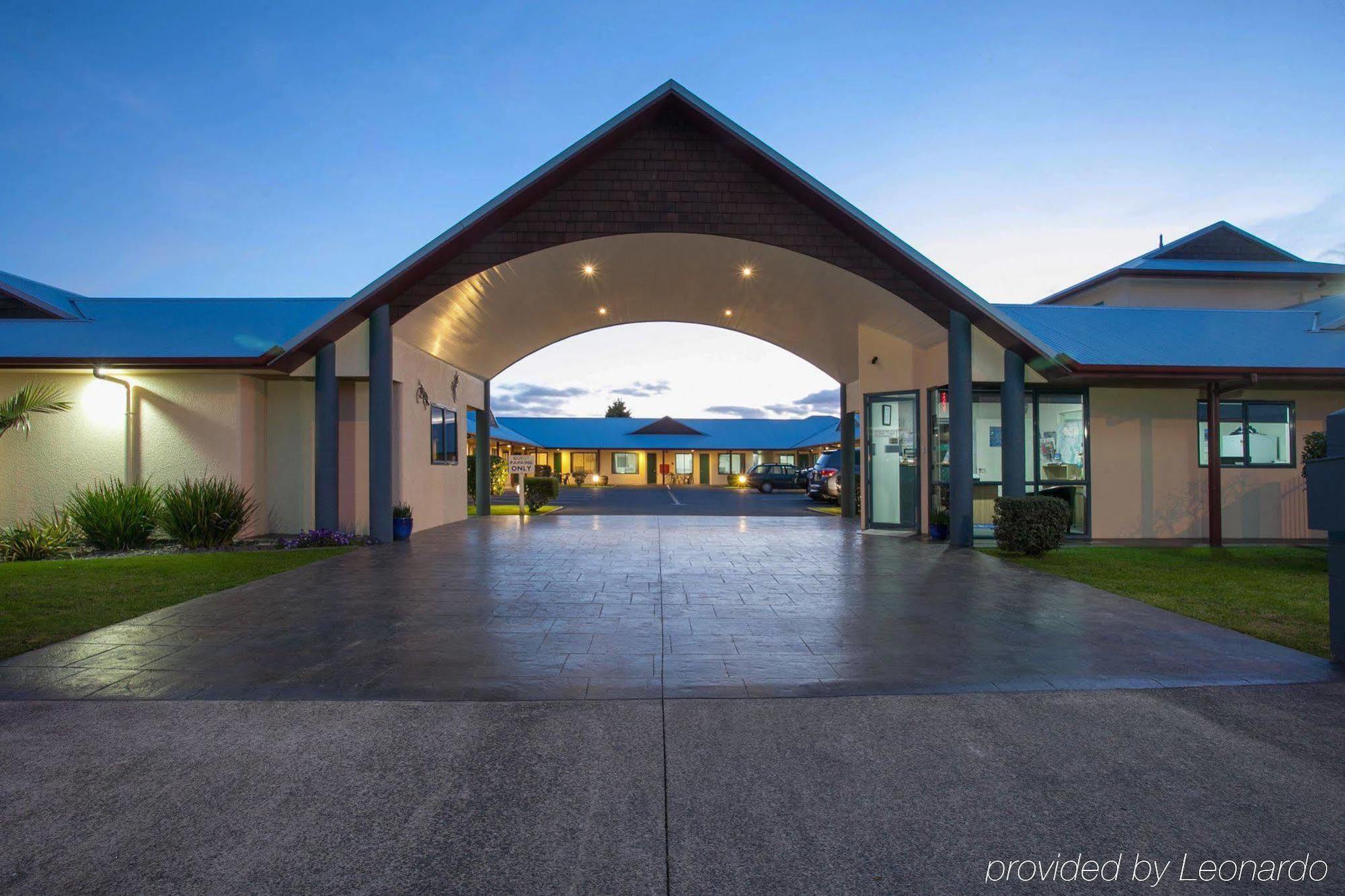 Asure Albert Park Motor Lodge Те-Авамуту Экстерьер фото